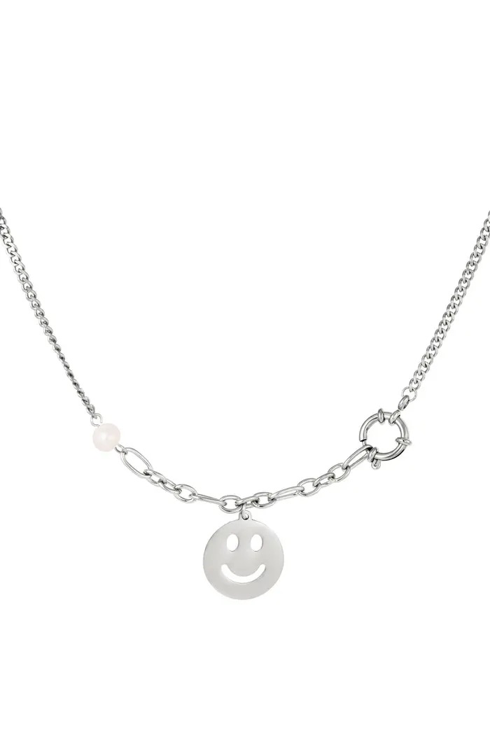 Smiley face necklace