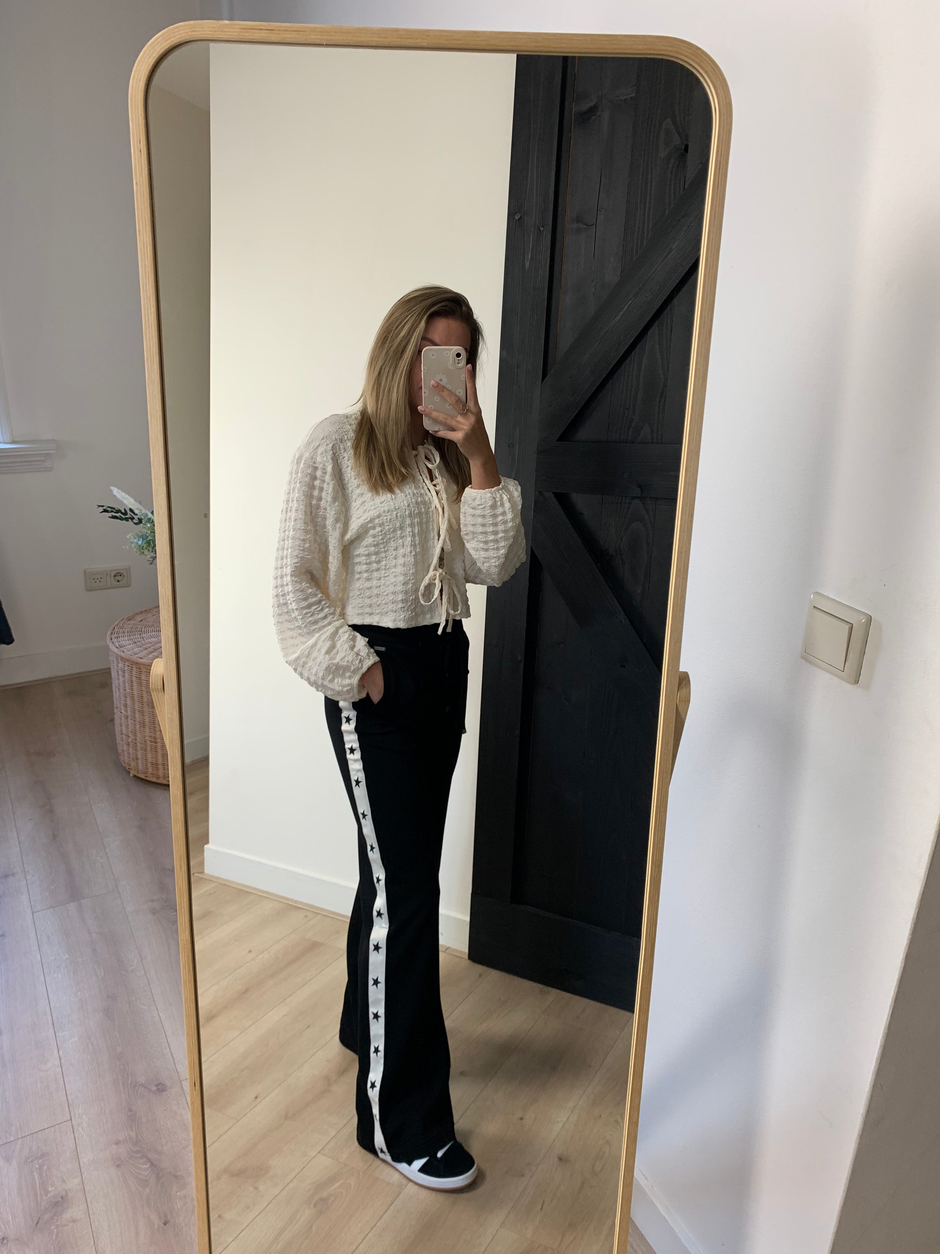 Straight leg jogger star