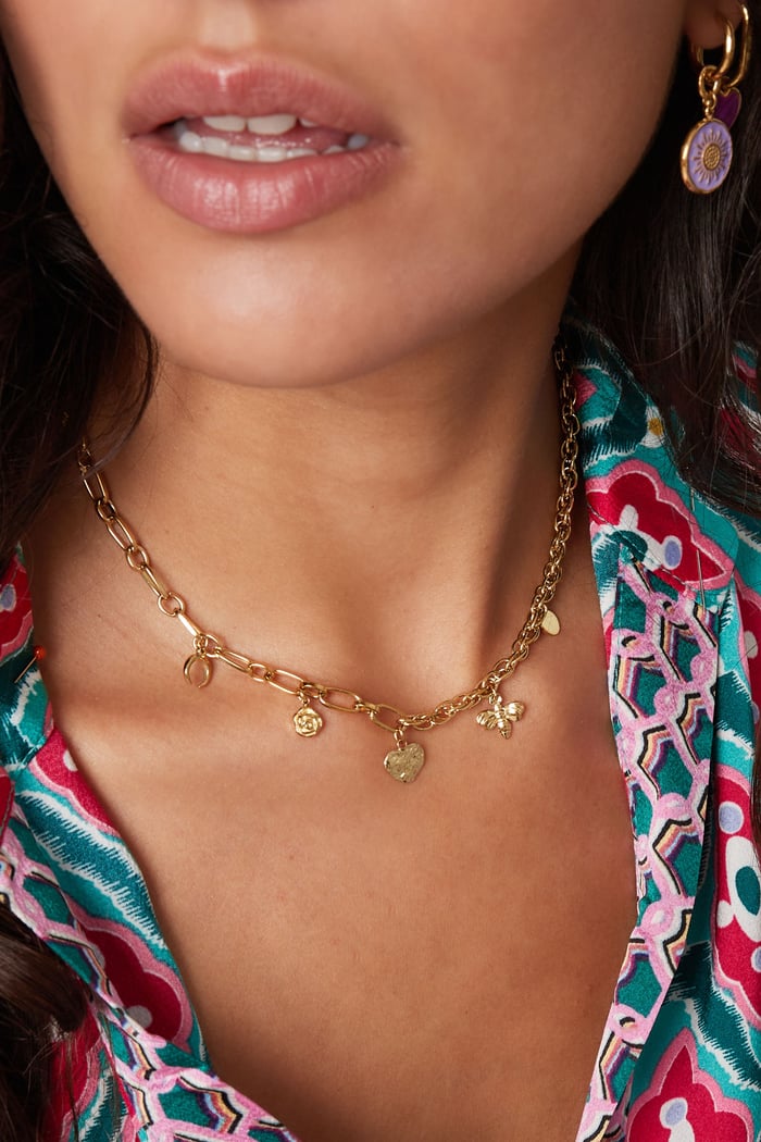 Chain links with charms