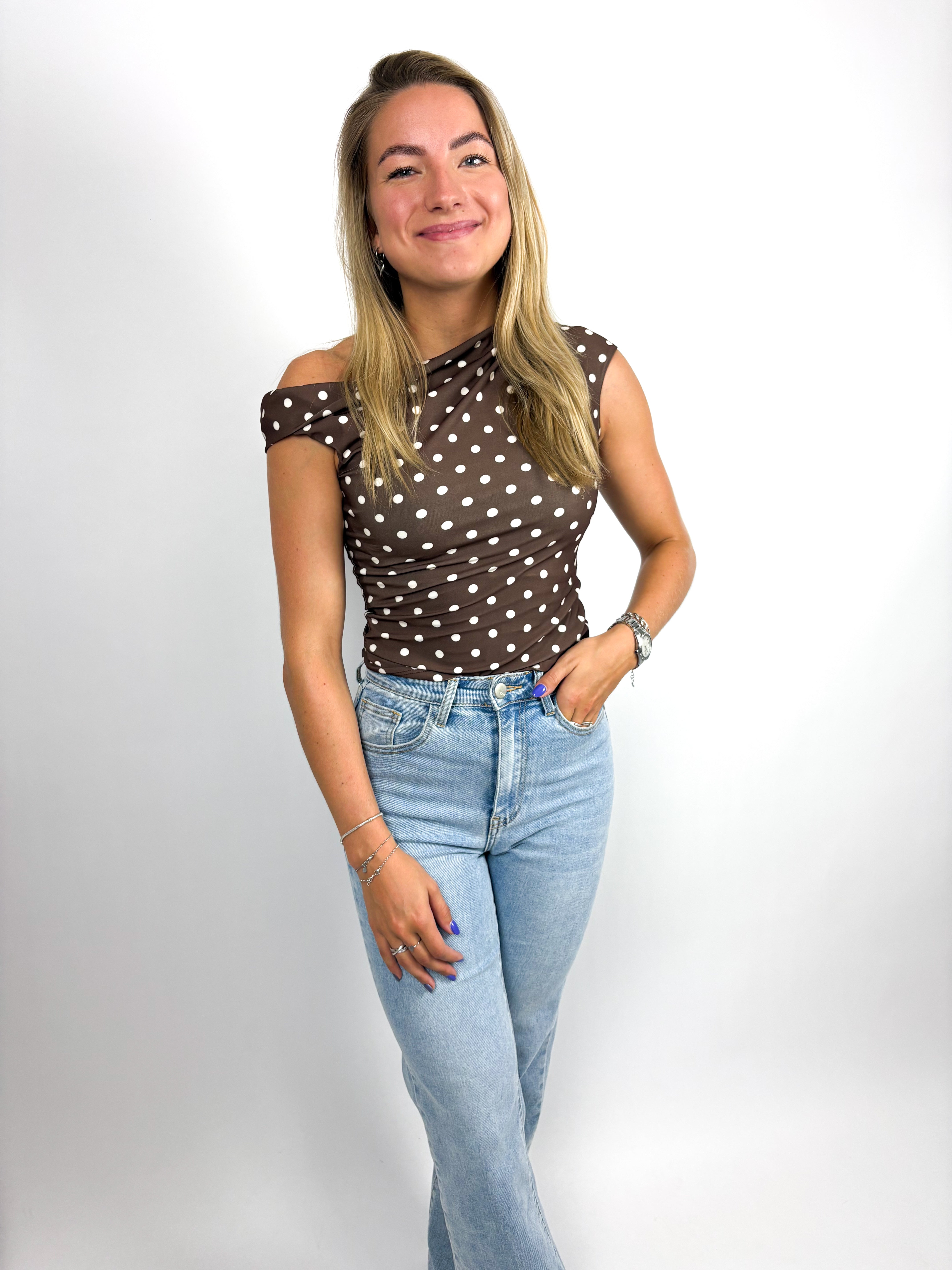Dots top