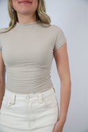 Rhea top taupe
