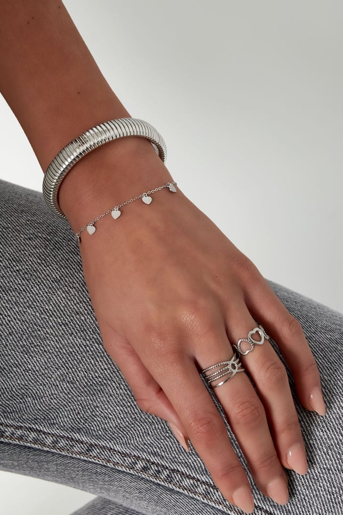 Heart shaped bracelet zilver
